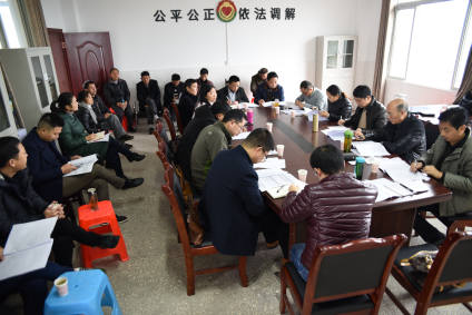 早謀劃、早部署、早行動，扎實做好2018年脫貧規(guī)劃工作