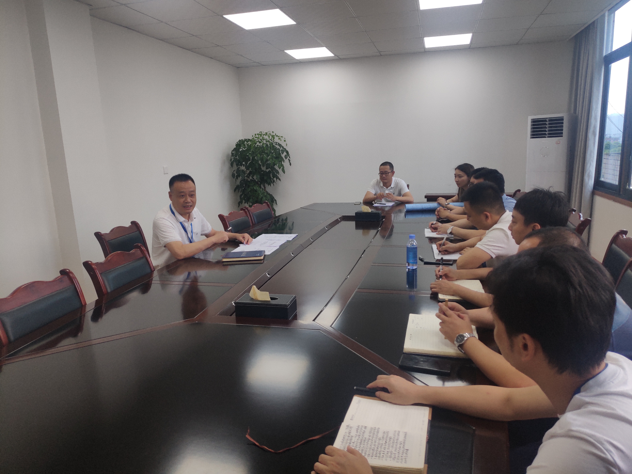 清源水務公司召開岷江橋安全隱患整治期間應急供水方案討論會