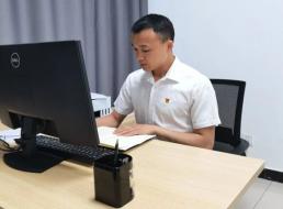 《榜樣在身邊》系列報道——陳顯洪、趙金玉：實干擔(dān)當(dāng)促發(fā)展 立足崗位建新功